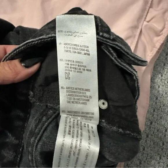 Social Tourist Black Zip Hem Straight Jeans W26 Y2K Grunge Streetwear - Picture 8 of 11